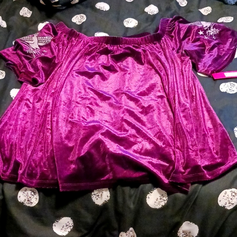Xhilaration medium purple blouse